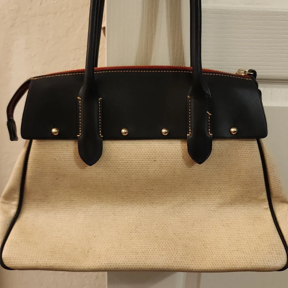 Dooney & Bourke Large Satchel - Picture 2 of 16